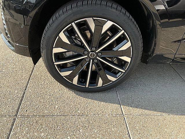2026 Volvo XC60 Plug-In Hybrid Ultra, T8 AWD Electric/Gasoline, Dark