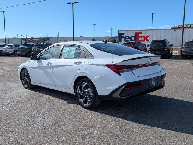 2025 Hyundai Elantra Hybrid SEL Sport