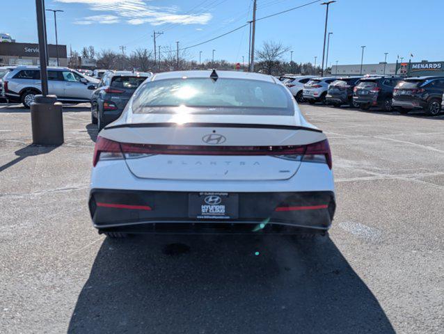 2025 Hyundai Elantra Hybrid SEL Sport