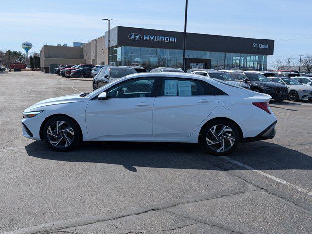 2025 Hyundai Elantra Limited