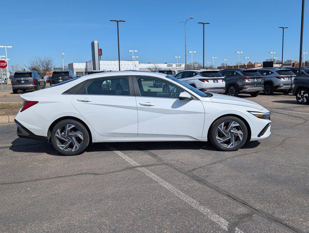 2025 Hyundai Elantra Limited