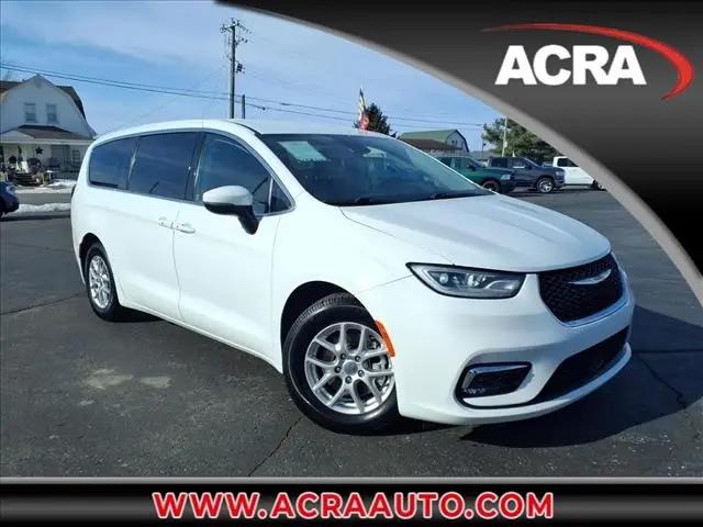 2023 Chrysler Pacifica Touring L for sale in Greensburg, IN
