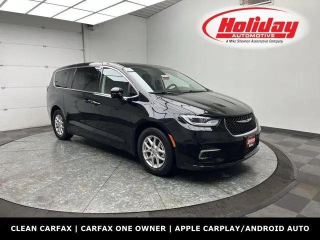 2024 Chrysler Pacifica Touring L for sale in Fond du Lac, WI