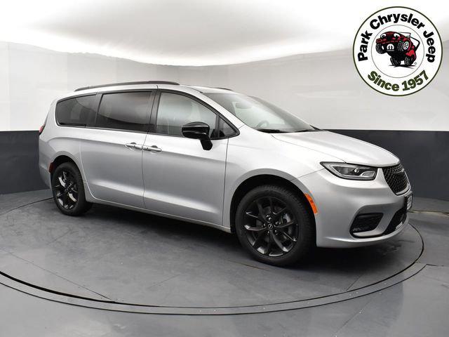 2026 Chrysler Pacifica PACIFICA LIMITED AWD