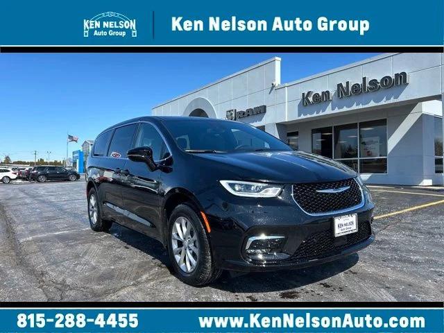 2026 Chrysler Pacifica Limited AWD for sale in Dixon, IL