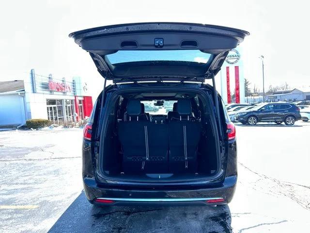 2026 Chrysler Pacifica Limited AWD