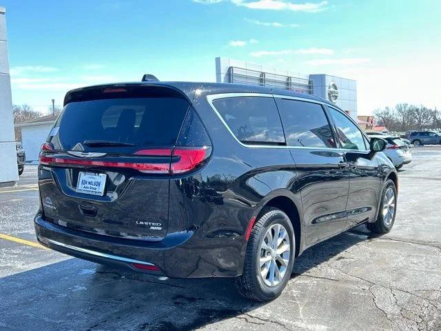 2026 Chrysler Pacifica Limited AWD