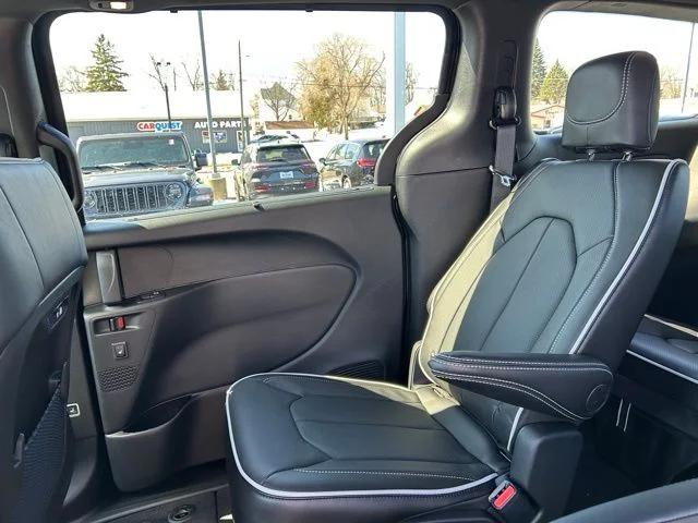 2026 Chrysler Pacifica Limited AWD