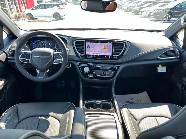 2026 Chrysler Pacifica Limited AWD