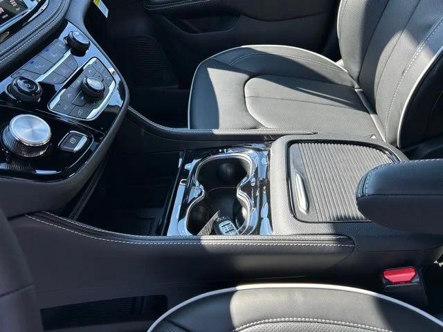2026 Chrysler Pacifica Limited AWD