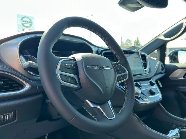 2026 Chrysler Pacifica Limited AWD