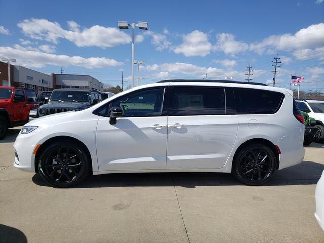 2026 Chrysler Pacifica PACIFICA SELECT