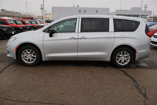 2026 Chrysler Voyager VOYAGER LX