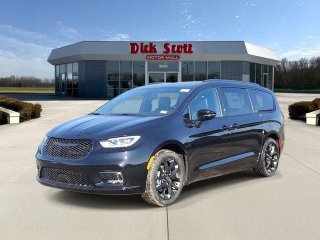 2026 Chrysler Pacifica PACIFICA SELECT AWD