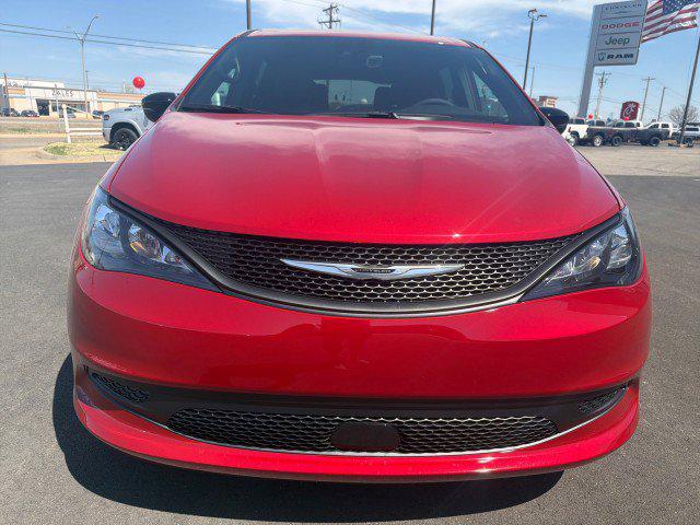 2026 Chrysler Voyager VOYAGER LX