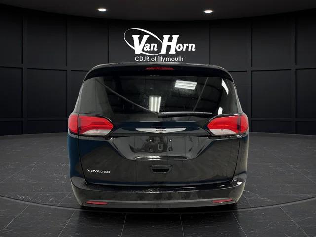 2026 Chrysler Voyager LX