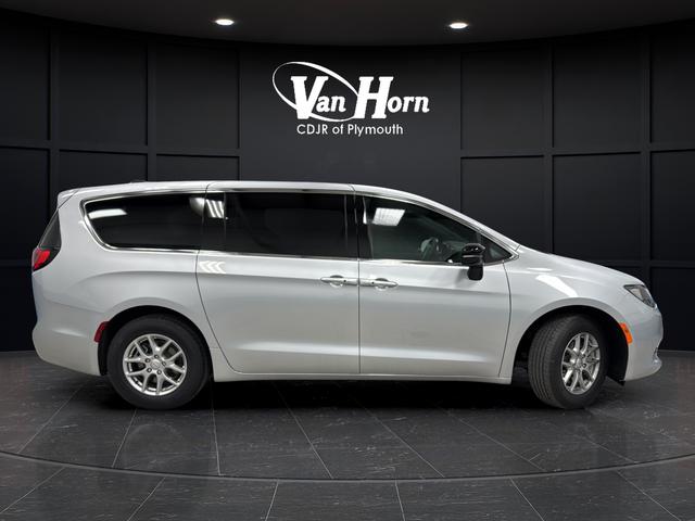 2026 Chrysler Voyager VOYAGER LX