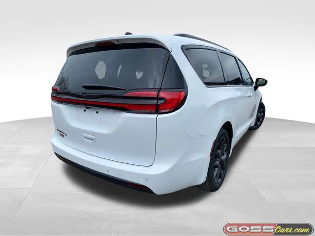 2026 Chrysler Pacifica PACIFICA SELECT