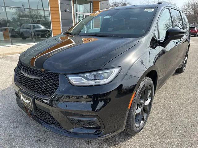 2026 Chrysler Pacifica PACIFICA LIMITED AWD