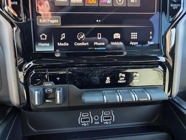 2026 Ram 1500 Big Horn Crew Cab 4x4 5'7" Box