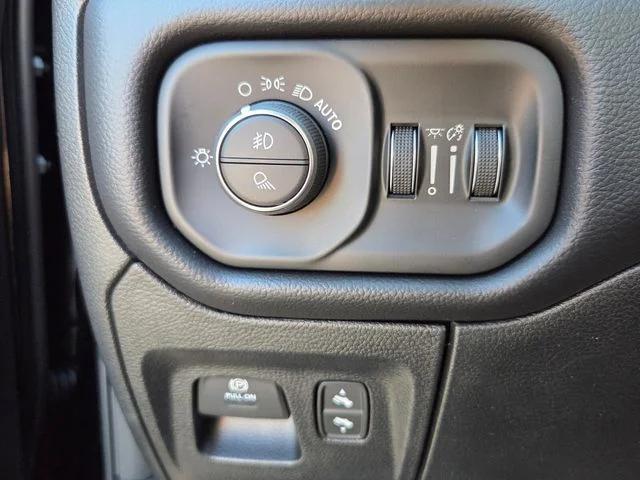 2026 Ram 1500 Rebel Crew Cab 4x4 5'7" Box