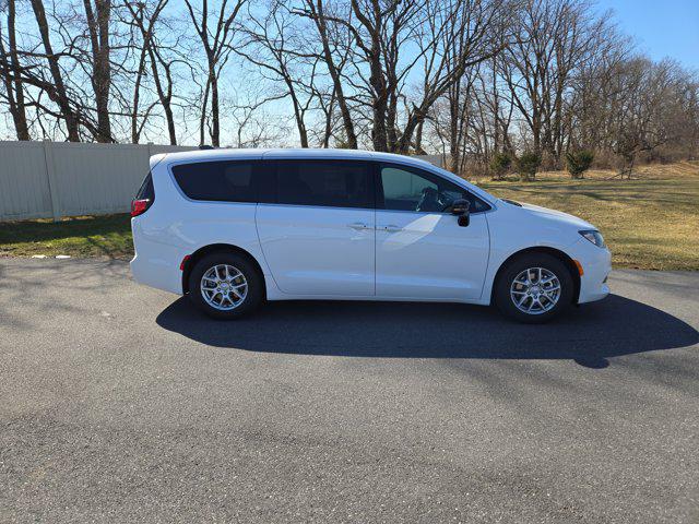 2026 Chrysler Voyager VOYAGER LX