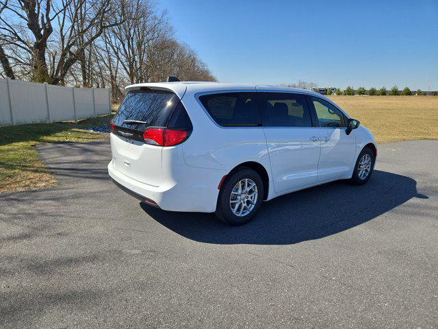 2026 Chrysler Voyager VOYAGER LX