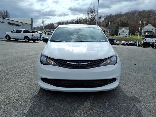2026 Chrysler Voyager VOYAGER LX