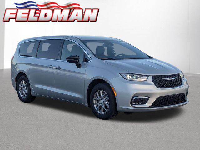 2026 Chrysler Pacifica Select for sale in Woodhaven, MI