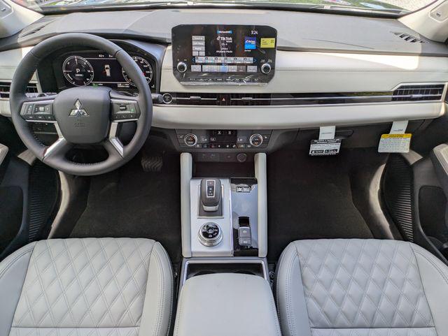 2025 Mitsubishi Outlander PHEV PLATINUM EDITION S-AWC