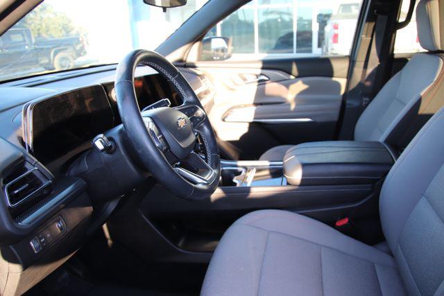 2024 Chevrolet Traverse FWD LT