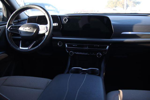 2024 Chevrolet Traverse FWD LT