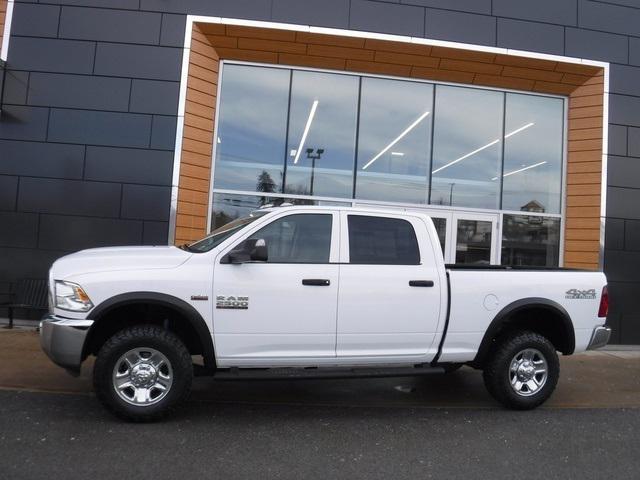 2018 RAM 2500 Tradesman Crew Cab 4x4 64 Box