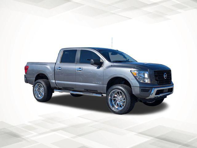 2021 Nissan TITAN Crew Cab SV 4x2