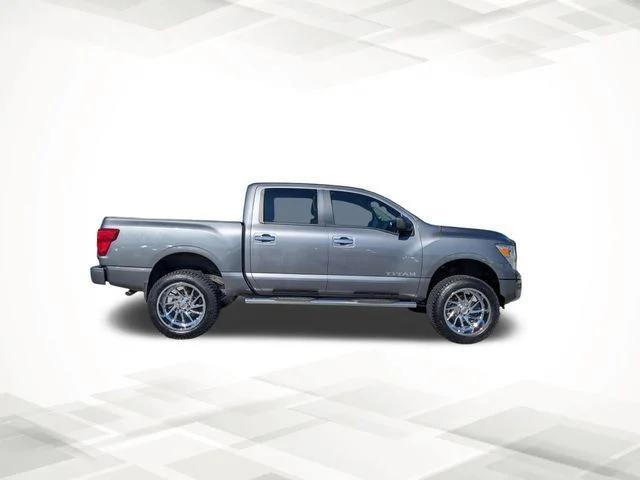 2021 Nissan TITAN Crew Cab SV 4x2