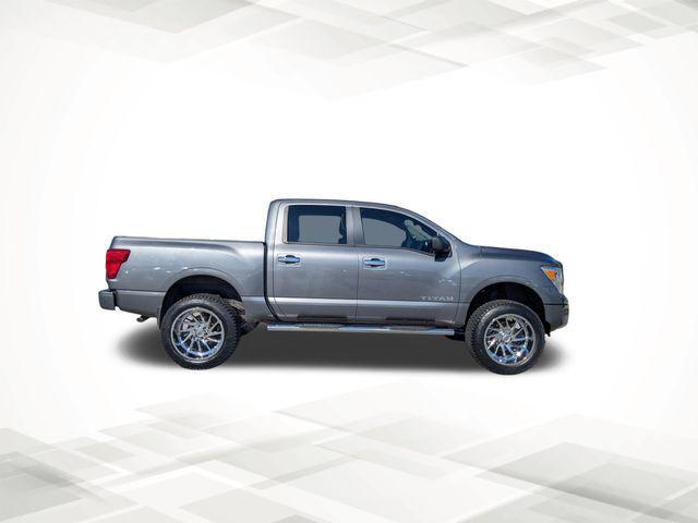 2021 Nissan TITAN Crew Cab SV 4x2