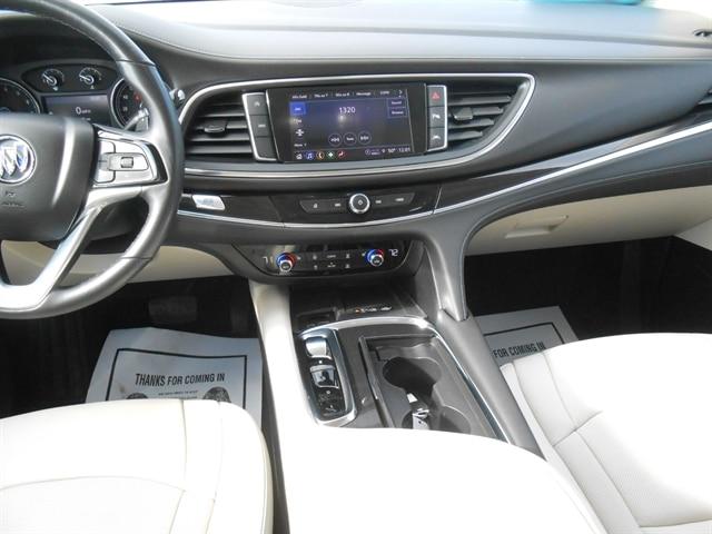 2024 Buick Enclave Essence AWD