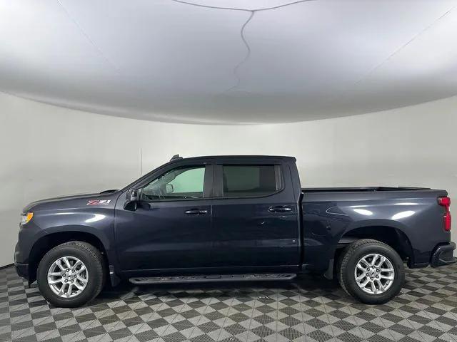 2022 Chevrolet Silverado 1500 4WD Crew Cab Short Bed RST