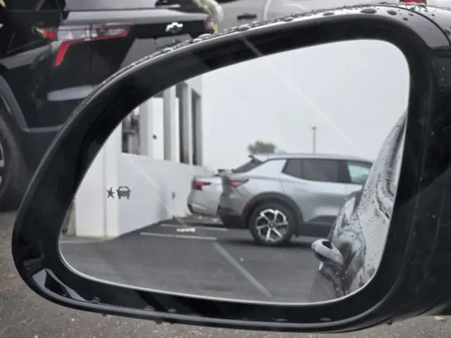 2027 Chevrolet Bolt LT FWD