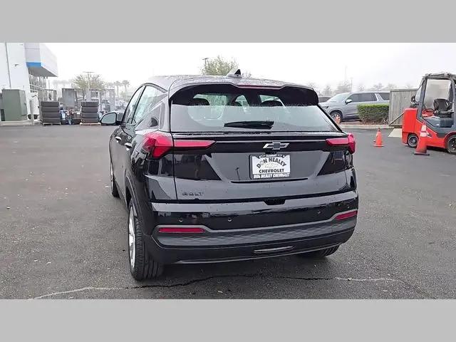 2027 Chevrolet Bolt LT FWD