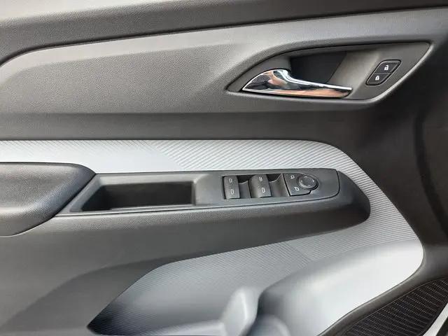 2027 Chevrolet Bolt LT FWD