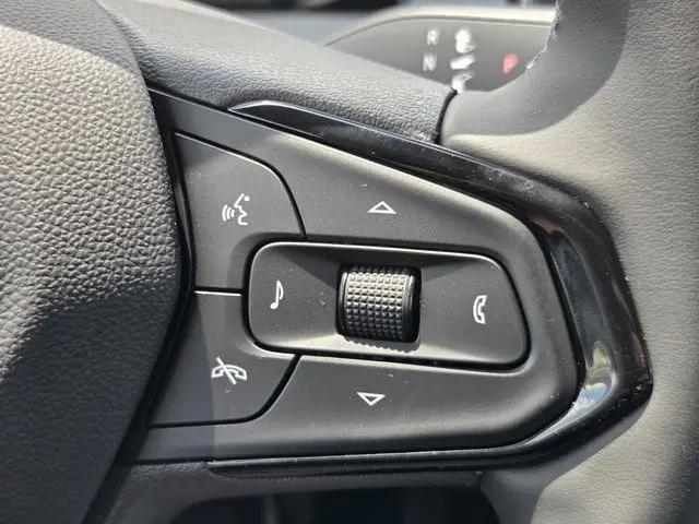 2027 Chevrolet Bolt LT FWD