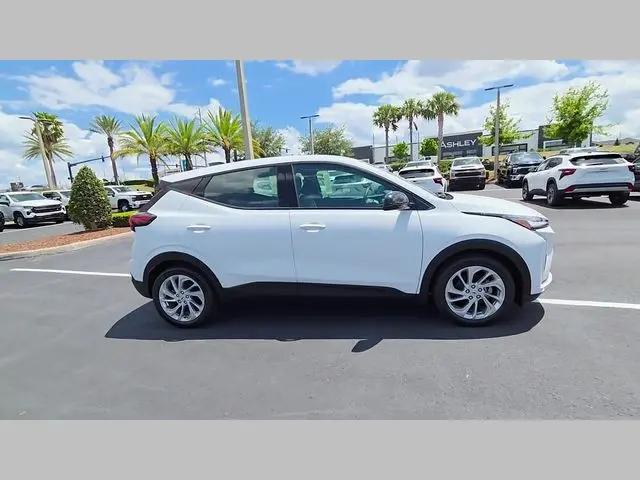 2027 Chevrolet Bolt LT FWD