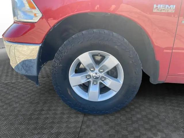 2019 Ram 1500 Classic SLT Crew Cab 4x2 6'4" Box