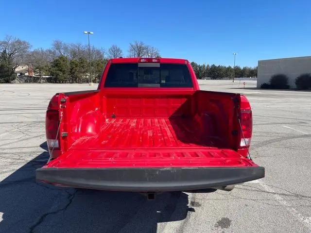 2019 Ram 1500 Classic SLT Crew Cab 4x2 6'4" Box