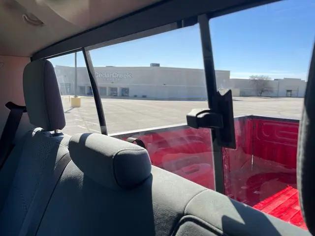 2019 Ram 1500 Classic SLT Crew Cab 4x2 6'4" Box