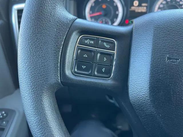2019 Ram 1500 Classic SLT Crew Cab 4x2 6'4" Box
