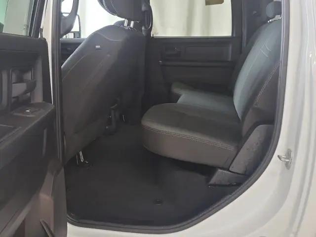 2025 Ram 3500 Tradesman Crew Cab 4x4 6'4" Box