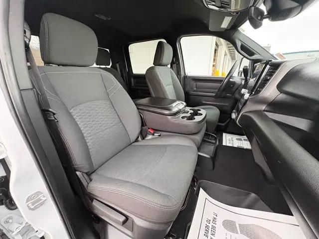 2025 Ram 3500 Tradesman Crew Cab 4x4 6'4" Box