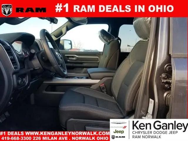 2025 Ram 1500 Big Horn Crew Cab 4x4 5'7" Box